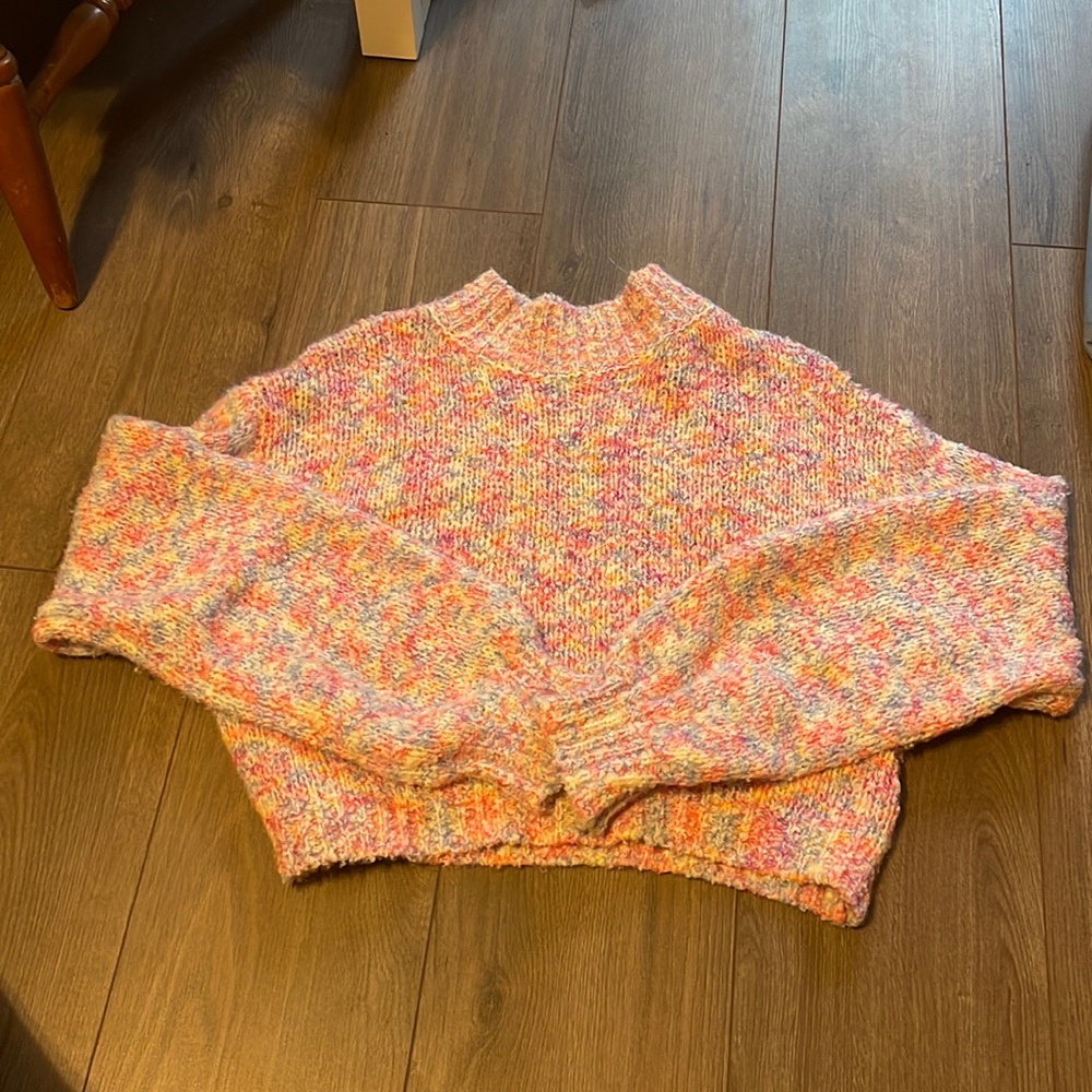 Multicolor cropped sweater